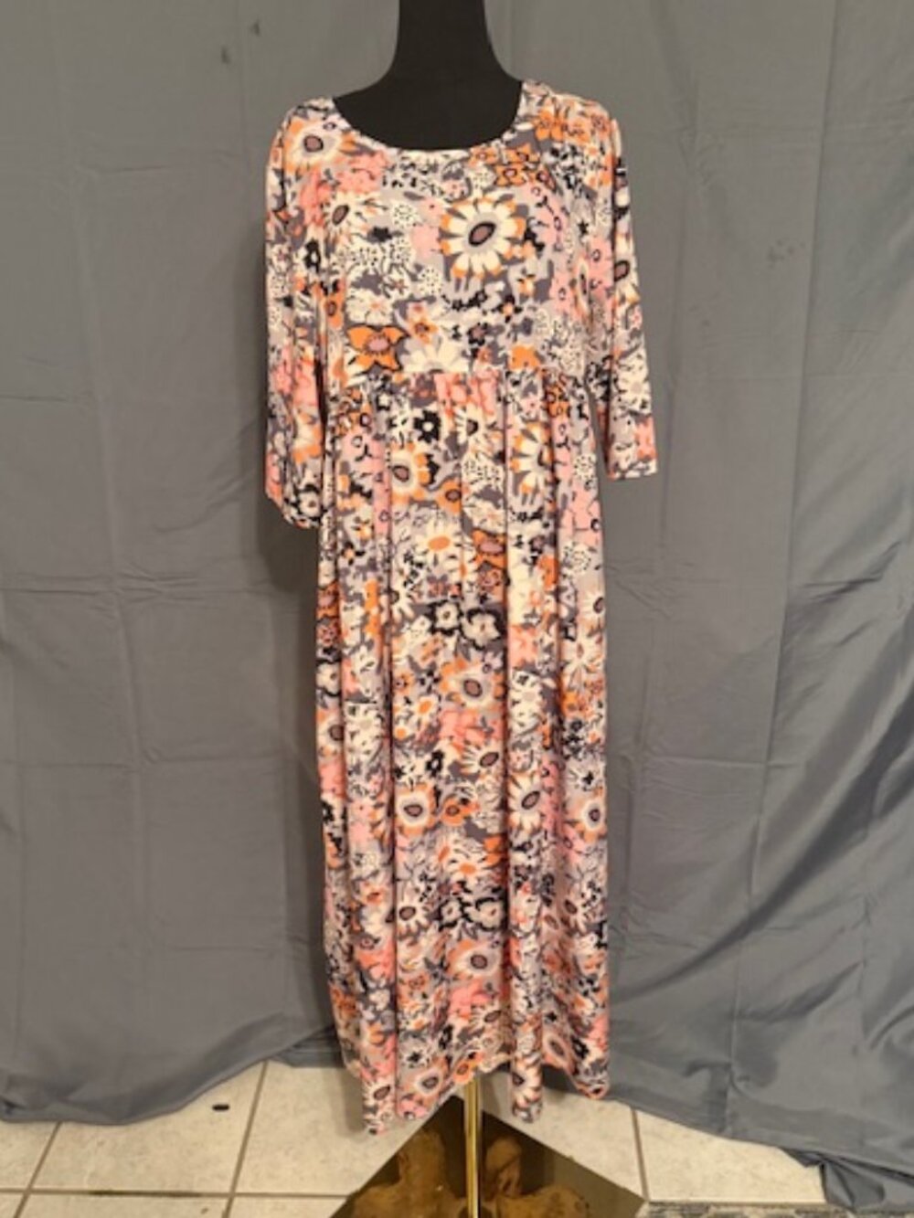 Floral Print Maxi Dress in Pink and Orange
